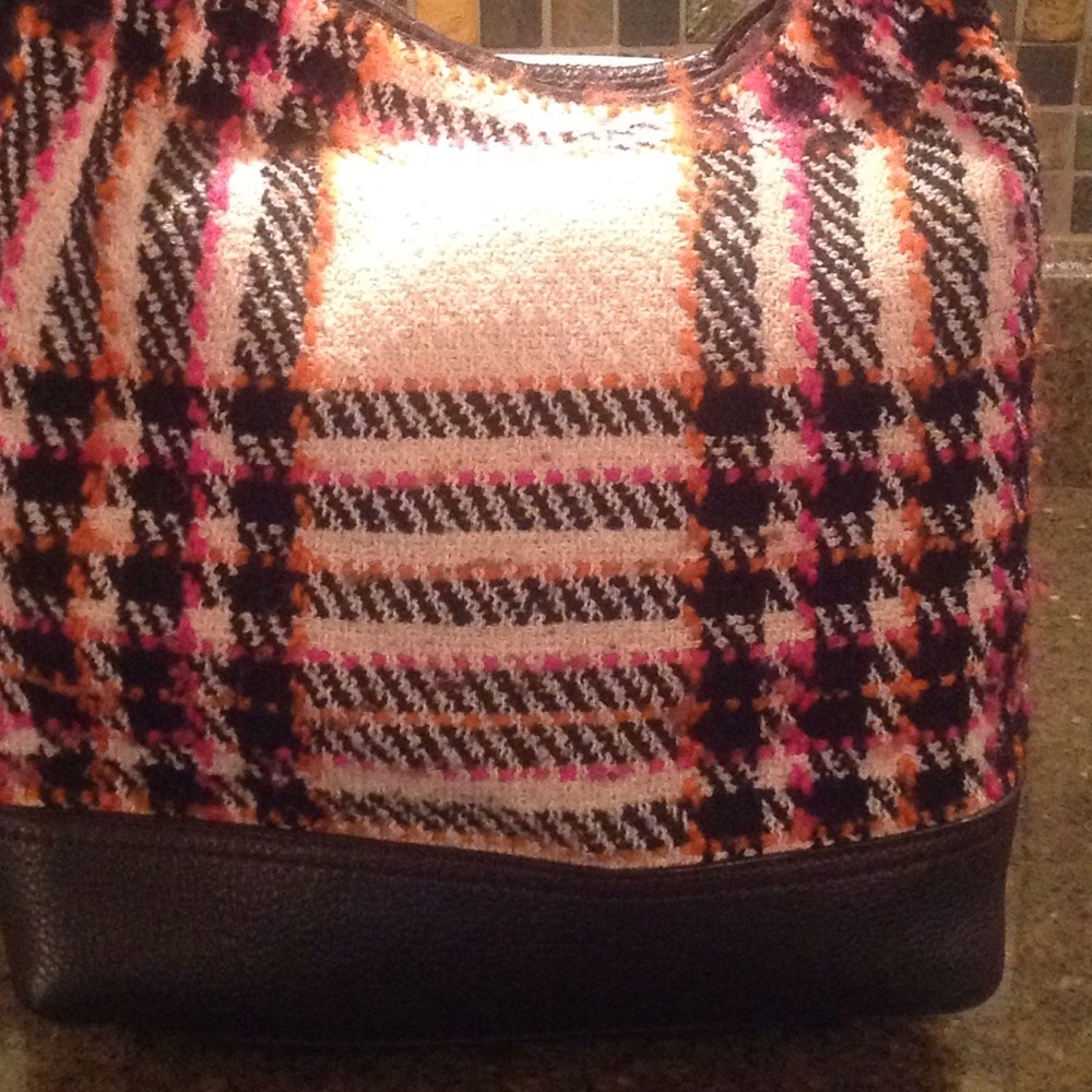 Do Not Buy Coach Handbag - Picture 3 of 4